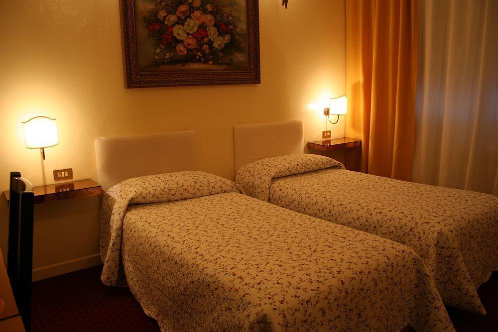 Hotel Europa Fiera Rho Extérieur photo